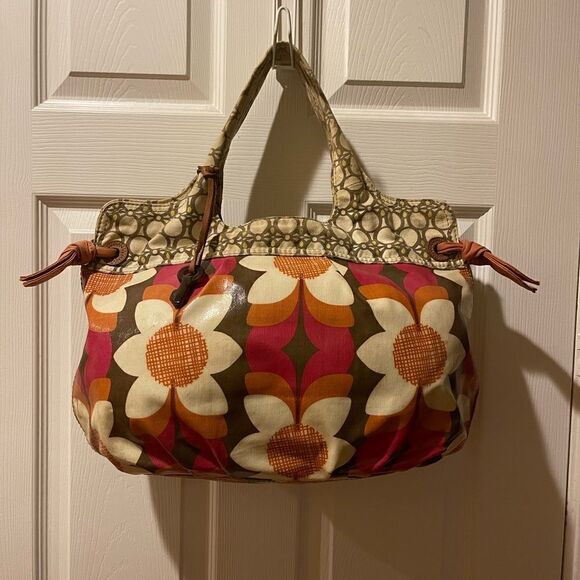 Fossil Key-Per Coated Canvas Floral Large Tote Bag With Key top magnetic closure - Picture 7 of 14